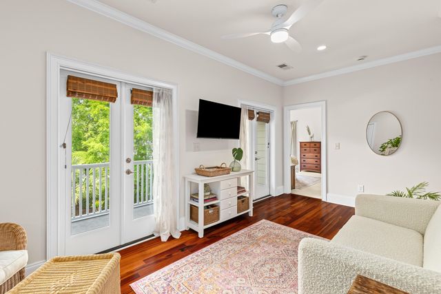 3512 Henrietta Hartford Road, Mount Pleasant, SC 29466