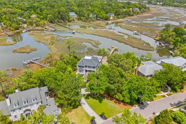 3512 Henrietta Hartford Road, Mount Pleasant, SC 29466