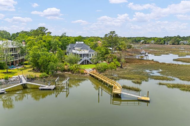 3512 Henrietta Hartford Road, Mount Pleasant, SC 29466