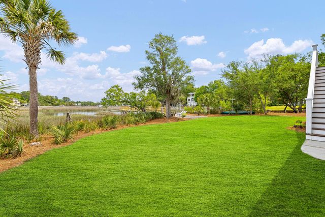 3512 Henrietta Hartford Road, Mount Pleasant, SC 29466