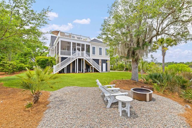 3512 Henrietta Hartford Road, Mount Pleasant, SC 29466