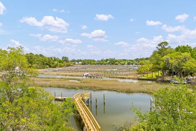 3512 Henrietta Hartford Road, Mount Pleasant, SC 29466
