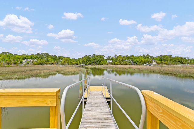 3512 Henrietta Hartford Road, Mount Pleasant, SC 29466
