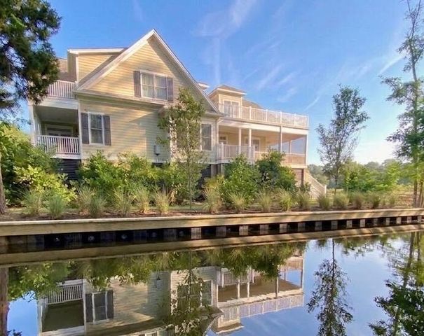 3512 Henrietta Hartford Road, Mount Pleasant, SC 29466