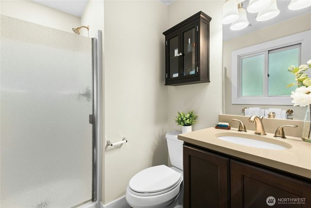 17030 174th Avenue NE, Woodinville, WA 98072