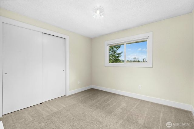 17030 174th Avenue NE, Woodinville, WA 98072