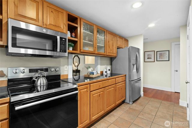 17030 174th Avenue NE, Woodinville, WA 98072