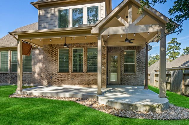 116 Brighton Woods Court, Conroe, TX 77318