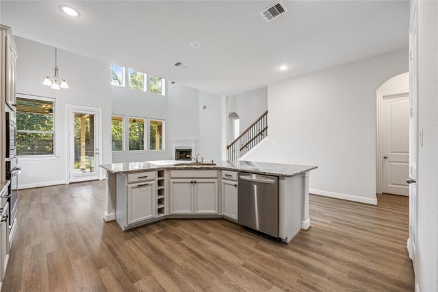 116 Brighton Woods Court, Conroe, TX 77318