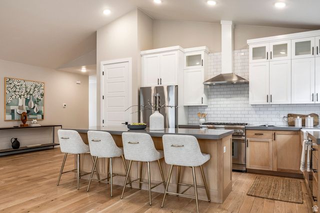 1670 E HOPKINS LN, Salt Lake City, UT 84108