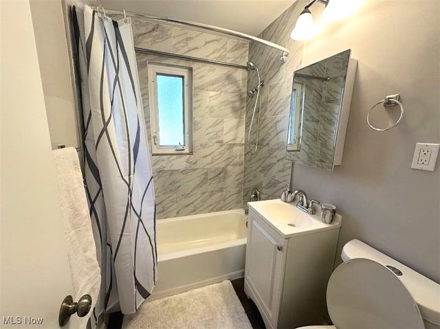 1530 E 254th Street, Euclid, OH 44117