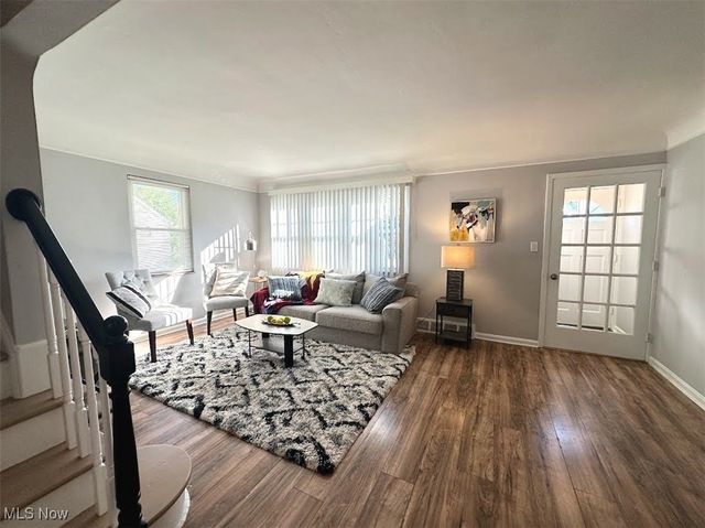 1530 E 254th Street, Euclid, OH 44117