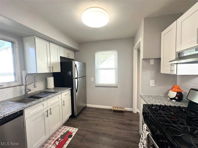 1530 E 254th Street, Euclid, OH 44117