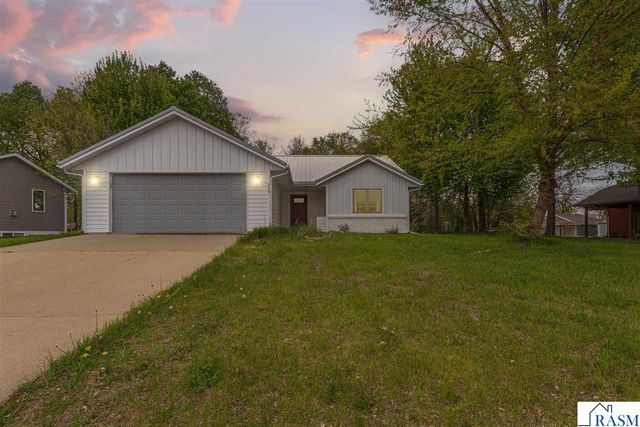 308 Tanager Road, Mankato, MN 56001
