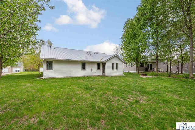 308 Tanager Road, Mankato, MN 56001