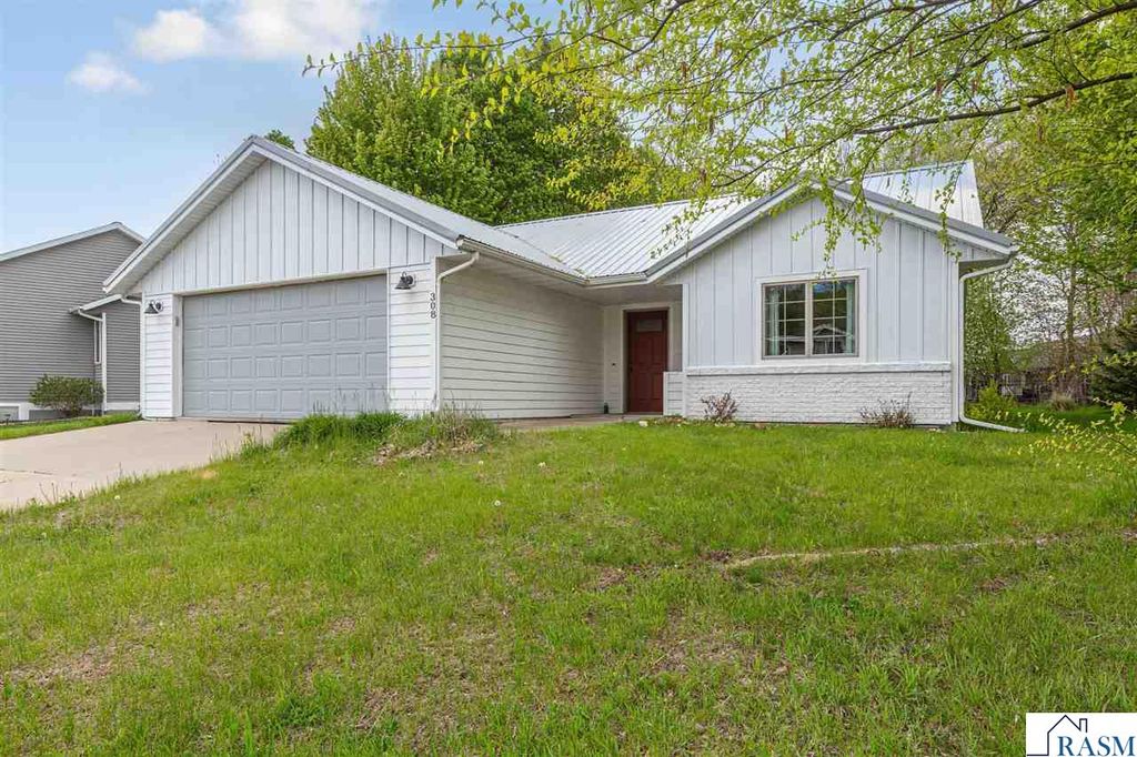 308 Tanager Road, Mankato, MN 56001