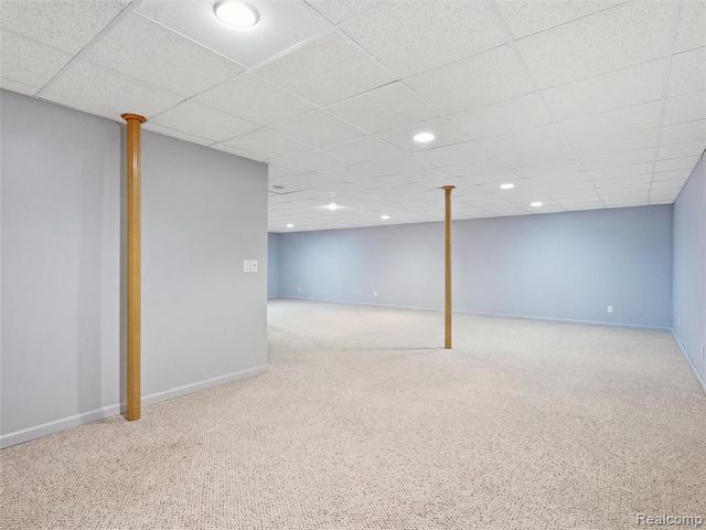 54897 Walnut Drive, New Hudson, MI 48165