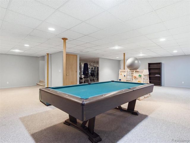 54897 Walnut Drive, New Hudson, MI 48165