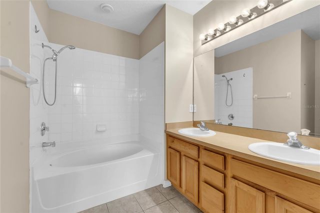 3115 BAYSHORE OAKS DRIVE, Tampa, FL 33611