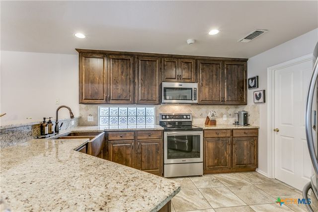 1789 Oak Forest Drive, New Braunfels, TX 78132