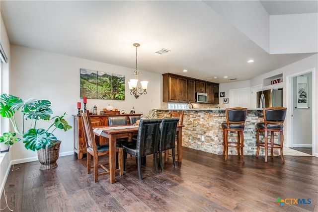 1789 Oak Forest Drive, New Braunfels, TX 78132