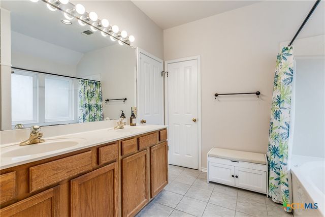 1789 Oak Forest Drive, New Braunfels, TX 78132