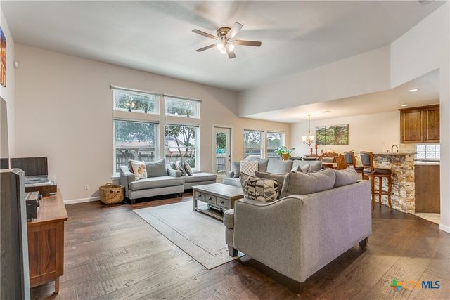 1789 Oak Forest Drive, New Braunfels, TX 78132