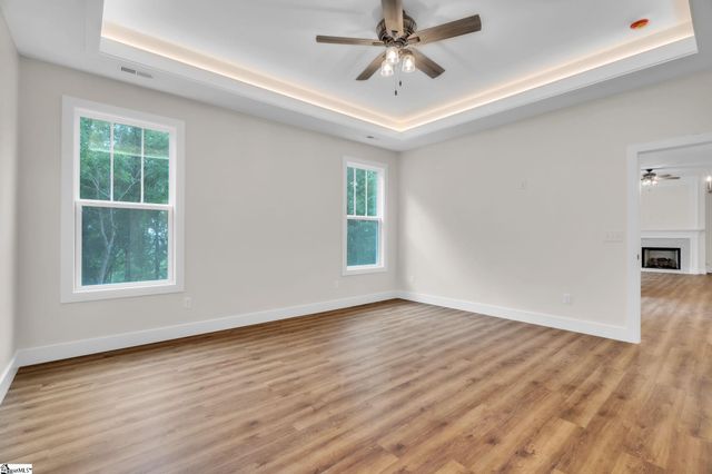800 Glassy Road, Landrum, SC 29356