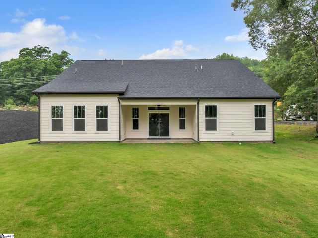 800 Glassy Road, Landrum, SC 29356