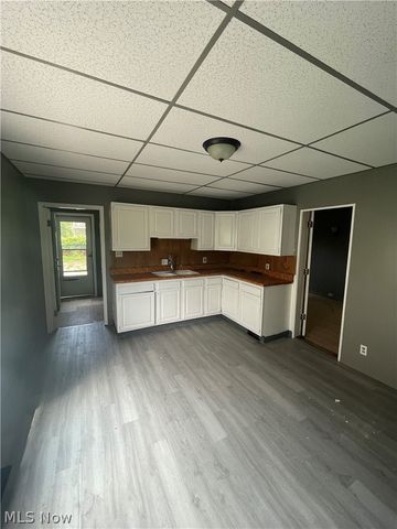 5613 Huss Avenue, Cleveland, OH 44105