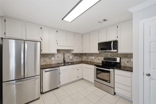 4304 CLUBSIDE DRIVE 4304, Longwood, FL 32779