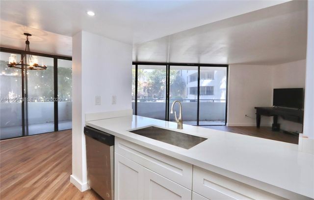 21075 NE 34th Ave 205-2, Aventura, FL 33180