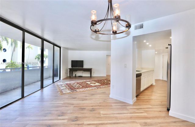 21075 NE 34th Ave 205-2, Aventura, FL 33180