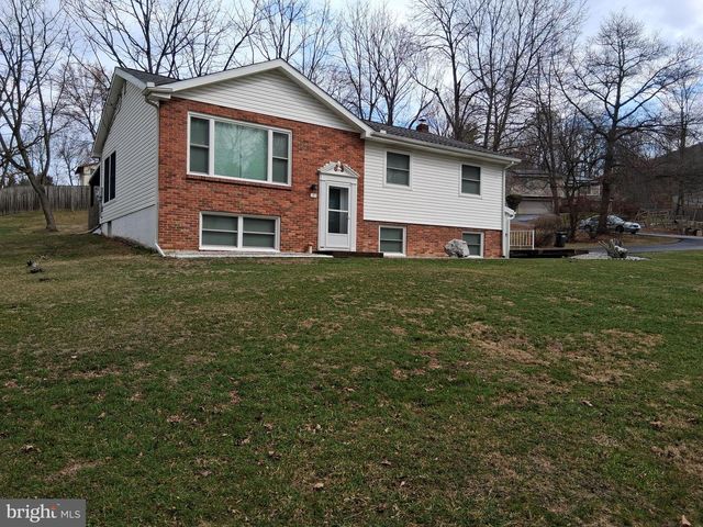 181 MOUNT NITTANY RD, Lemont, PA 16851