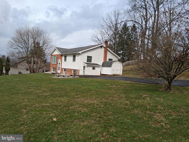181 MOUNT NITTANY RD, Lemont, PA 16851