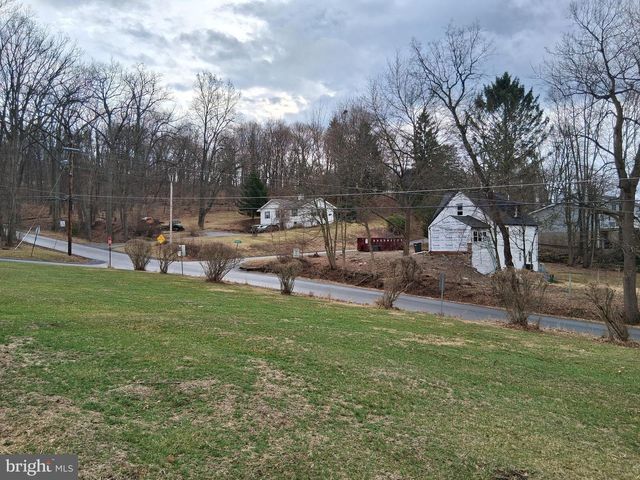 181 MOUNT NITTANY RD, Lemont, PA 16851