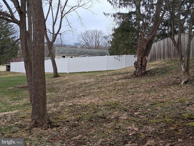 181 MOUNT NITTANY RD, Lemont, PA 16851