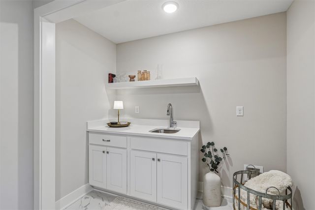 2805 NW 28th Street, Ankeny, IA 50023