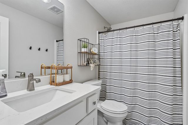 2805 NW 28th Street, Ankeny, IA 50023
