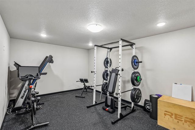 2805 NW 28th Street, Ankeny, IA 50023
