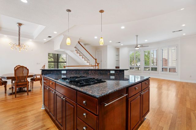 501 Detering Street, Houston, TX 77007