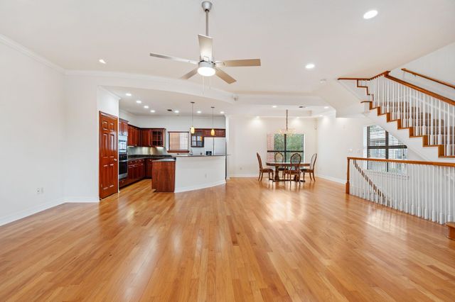 501 Detering Street, Houston, TX 77007