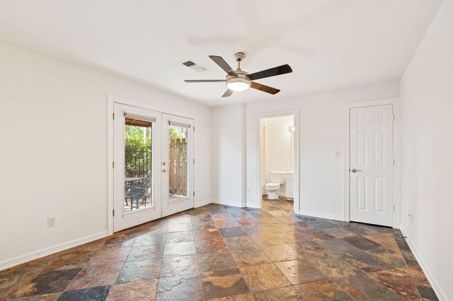 501 Detering Street, Houston, TX 77007