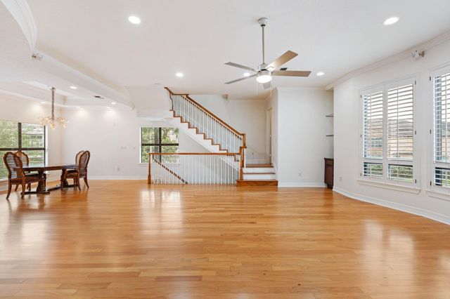 501 Detering Street, Houston, TX 77007