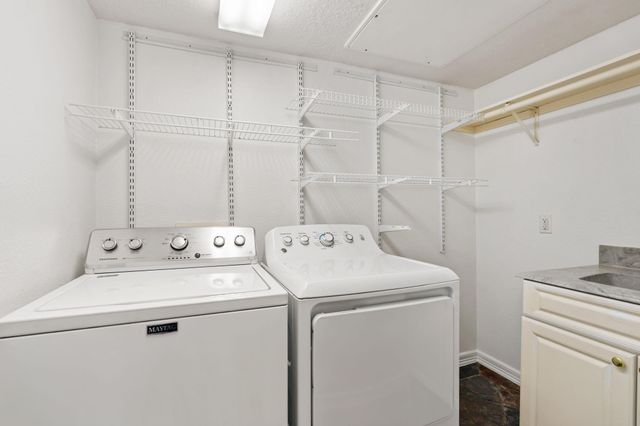 501 Detering Street, Houston, TX 77007