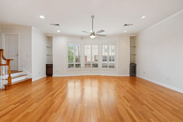 501 Detering Street, Houston, TX 77007