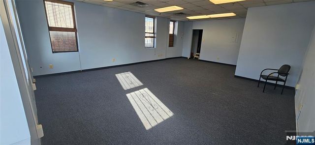 1019 Broad Street, Newark, NJ 07102