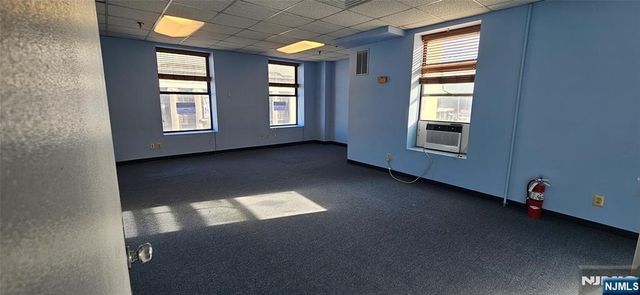 1019 Broad Street, Newark, NJ 07102