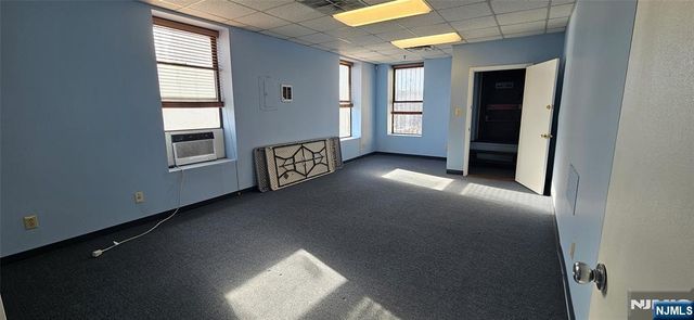 1019 Broad Street, Newark, NJ 07102