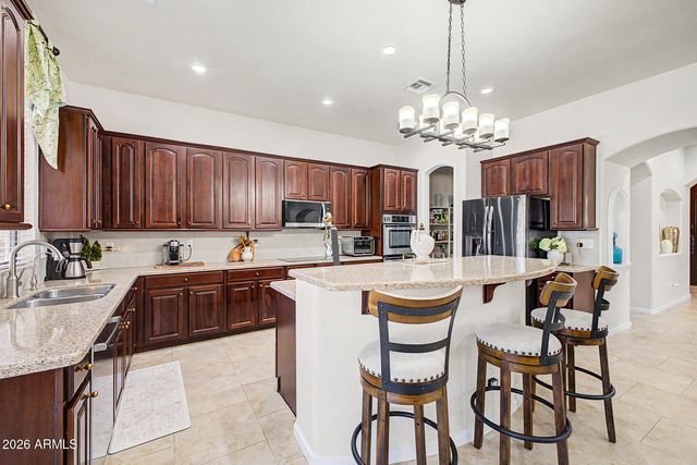 816 W Sycamore Court, Litchfield Park, AZ 85340